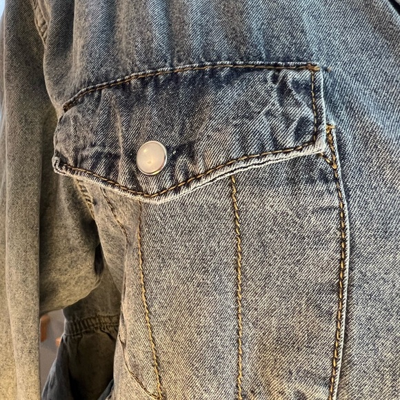 Denim Ruffle Shirt - Picture 5 of 7